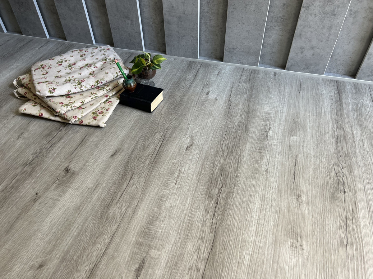 SPC ламинат Lamiwood Quartzwood Q-16 Дуб Сохо